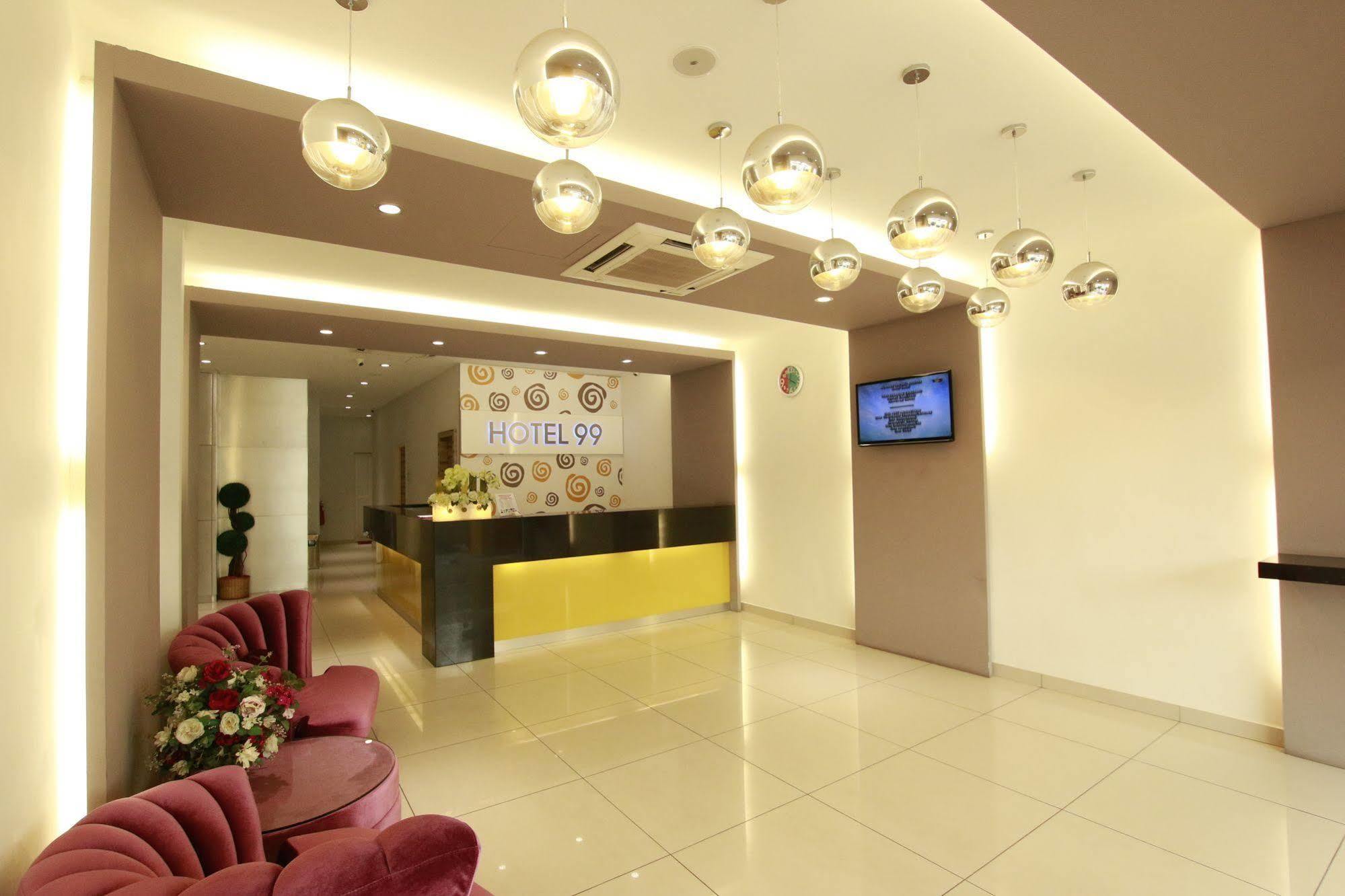 蒲种99普萨特班达尔酒店 普崇 外观 照片